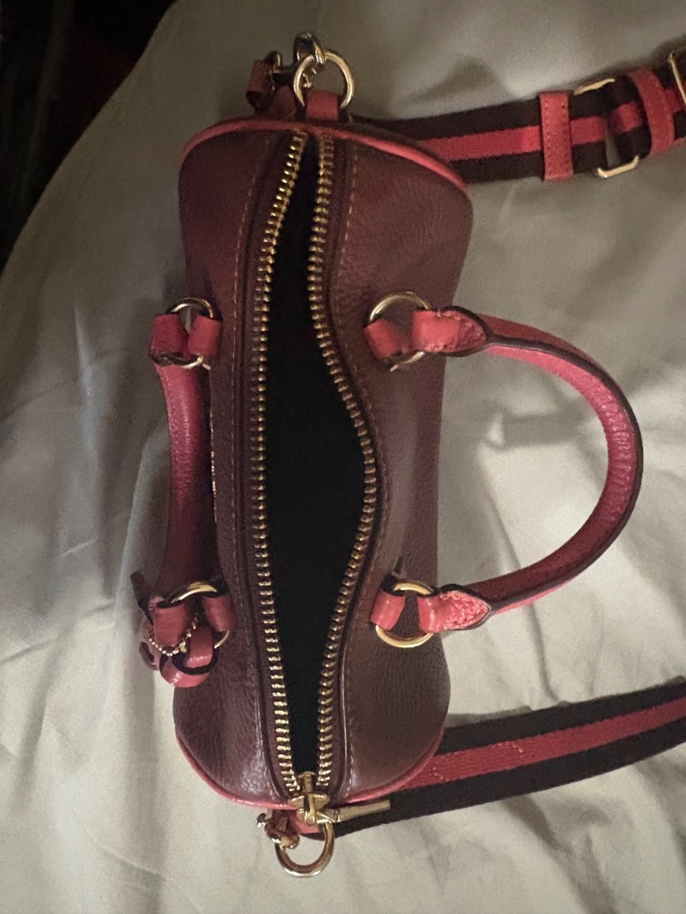 Coach Shoulder Bag - Picture 2 of 3